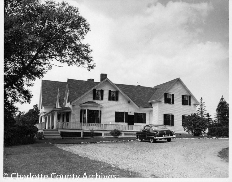 Tara Manor Inn St. Andrews By The Sea Exterior photo